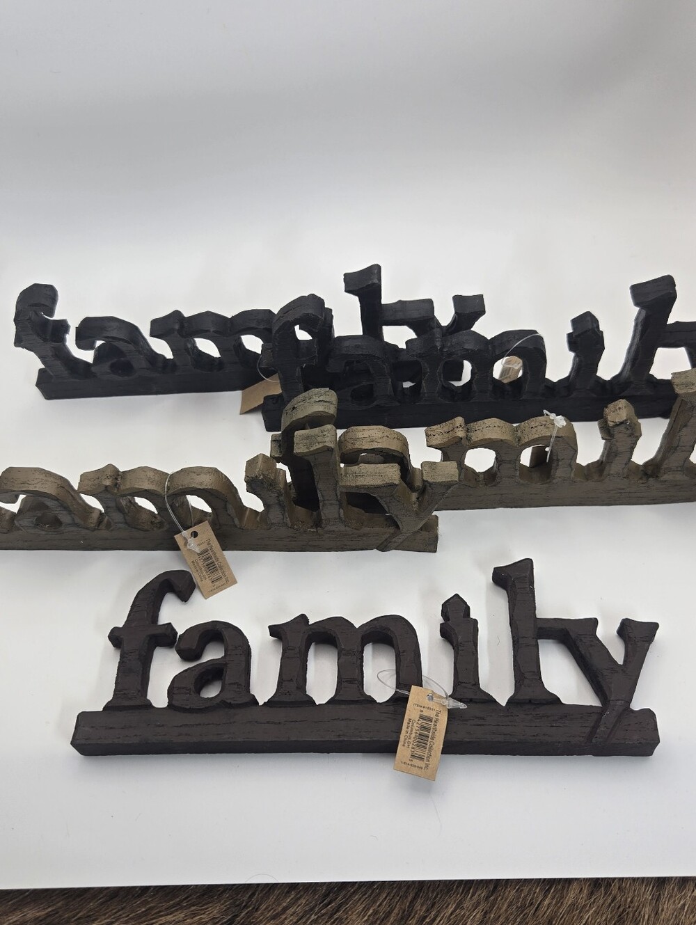 New! Resin Family Standing Signs Black Tan Cherry Faux Wood Look Lot Of 5